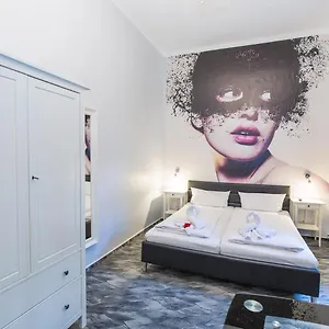 Marie Prenzlauer Berg Guest house