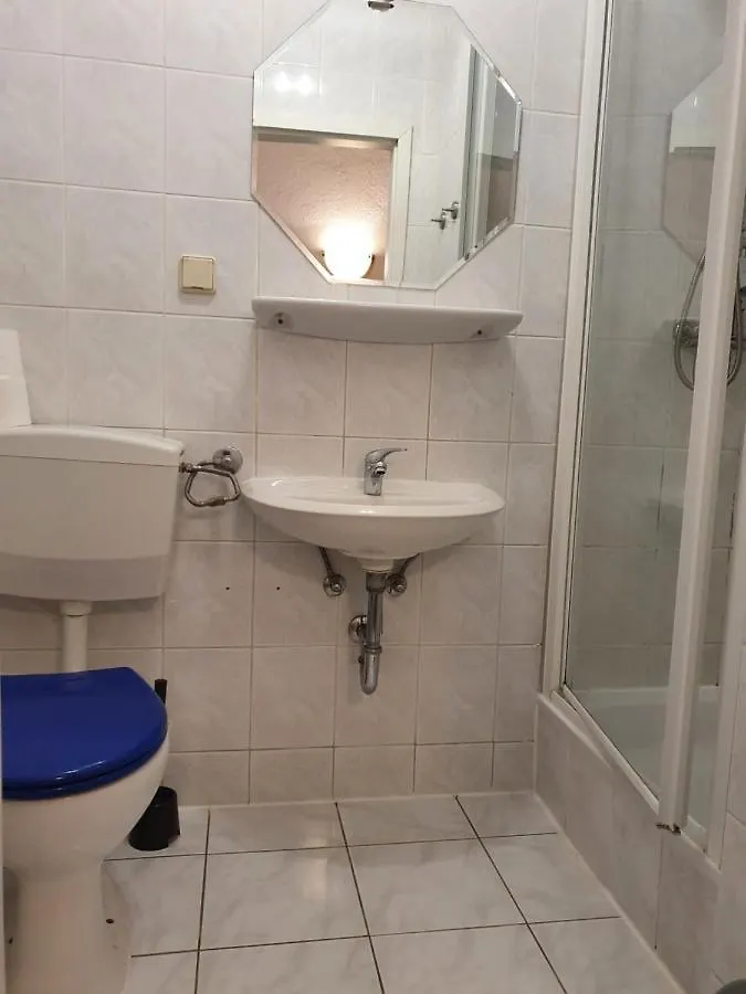 Pension Zum Lichtenberger Berlin Guest house