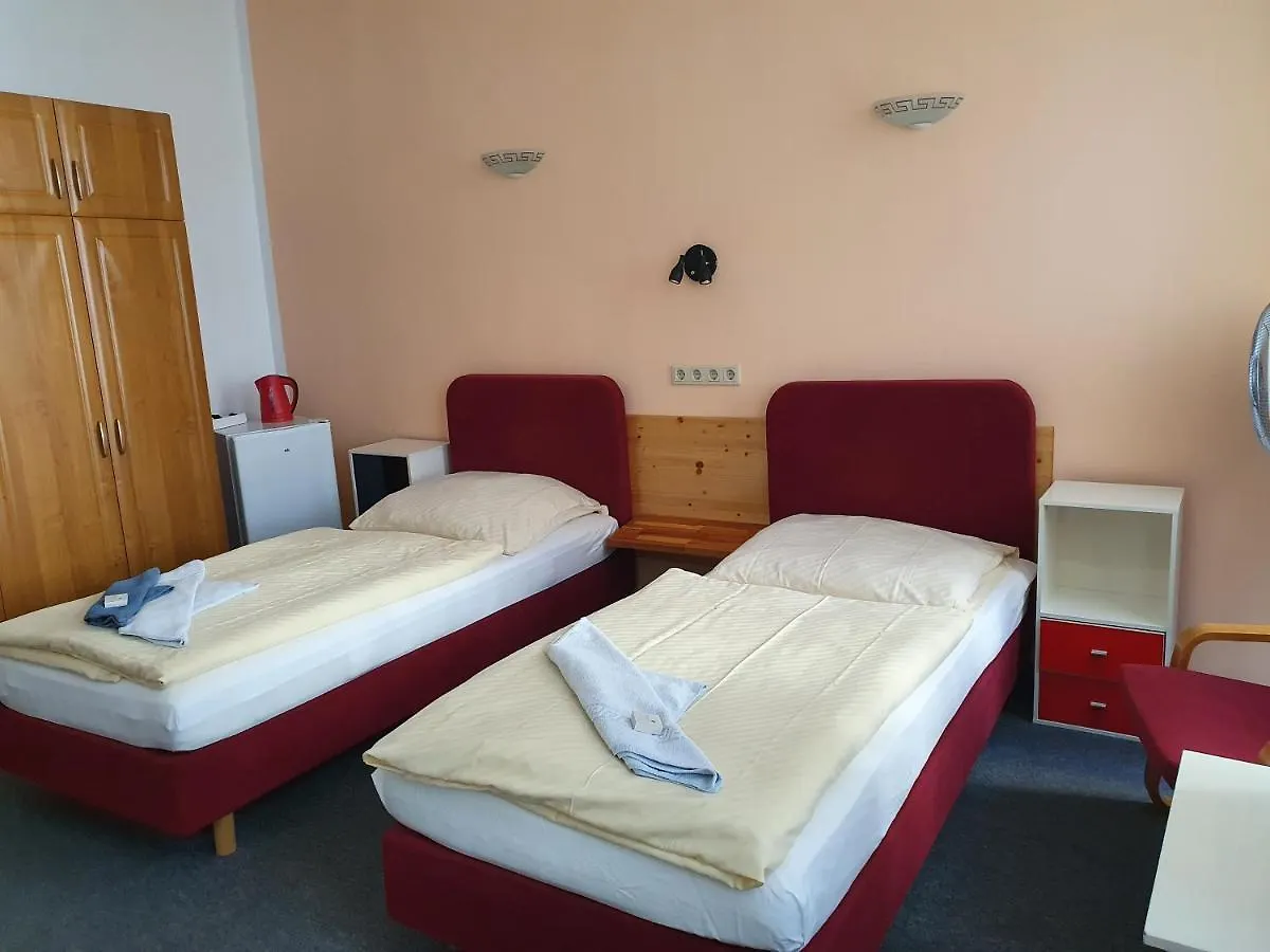 Pension Zum Lichtenberger Berlin 0*,  Germany