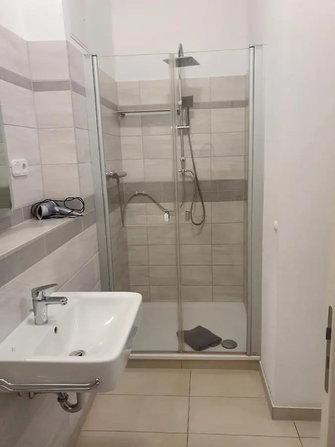 Pension Zum Lichtenberger Berlin 0*,  Germany