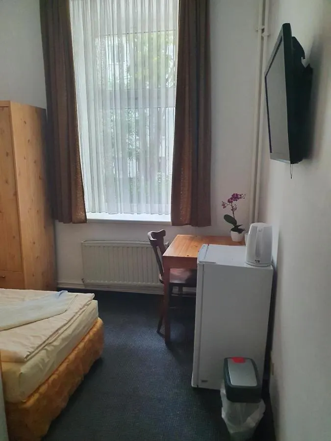 Guest house Pension Zum Lichtenberger Berlin
